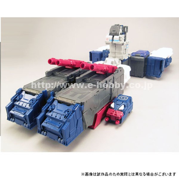 Color Photos Of Legends Series Blaster Wheelie Rewind Weirdwolf Fortress Maximus  (7 of 17)